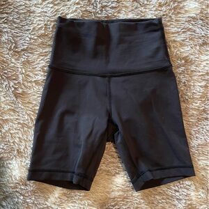Lululemon high rise shorts 4”